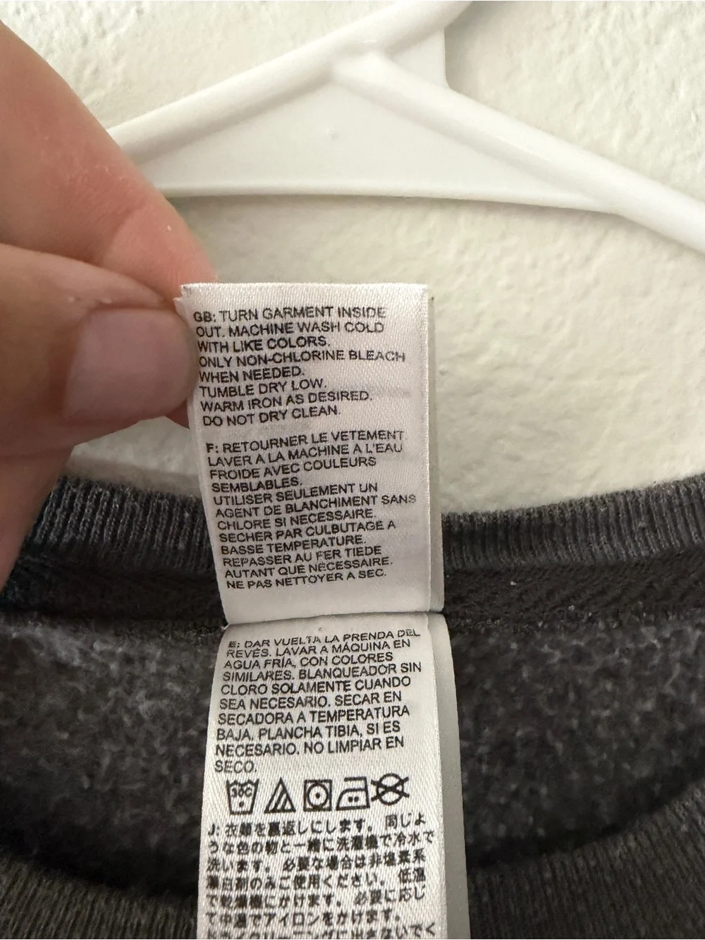 The North Face 1968 Crewneck Sweatshirt Men’s Medium Gray Yellow Logo Fleece
